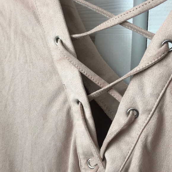 Back lace up top - Picture 4 of 4